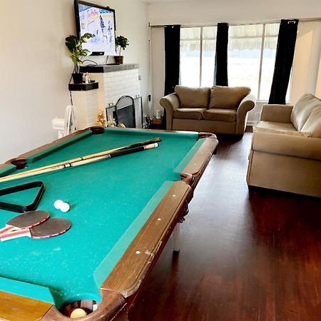 Vintage - 3 Bed House - North Surrey - Ping-Pong And Pool Table - Tv Cable Villa Exterior photo